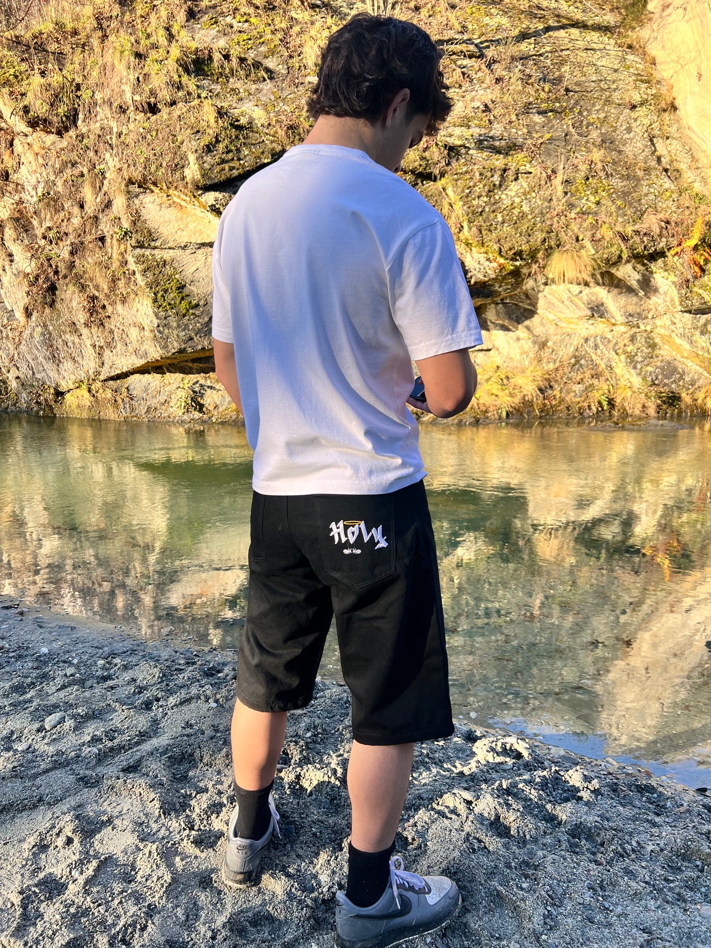 HOLY JORTS 01